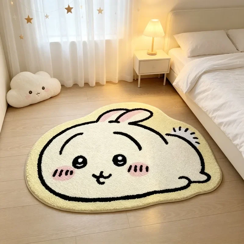 Car Floor Mat - -ちいかわのキャラクターが描かれたカーペット、アニメ「はちわらうさぎ」のぬいぐるみ、浴室用の滑り止めマット、車用クッション、柔らかい素材でリビングを飾るのに最適-
