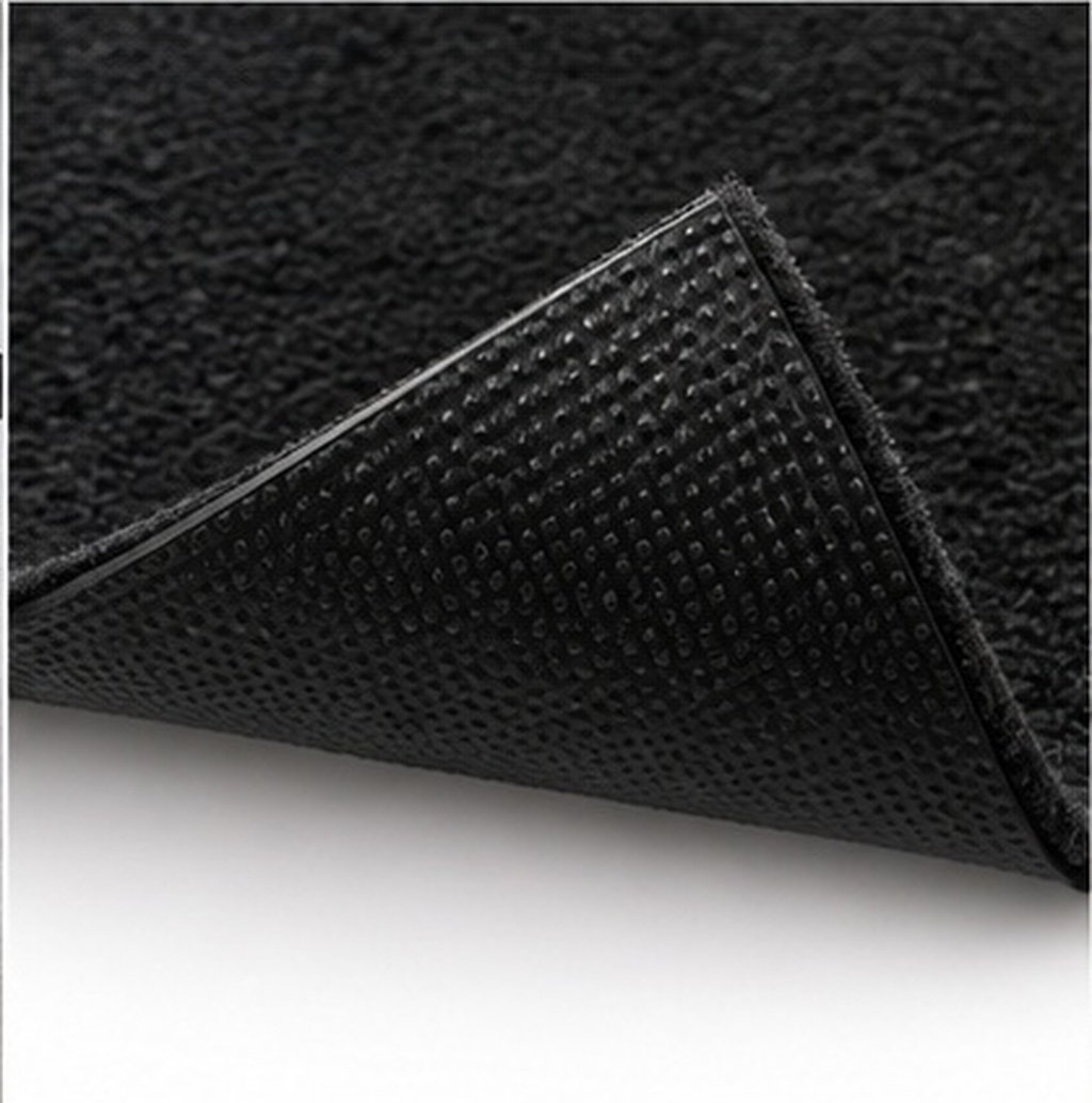 洗濯可能なガレージマット。裏面にゴムが付いており、滑り止め効 - Car Floor Mat のレビューと価格